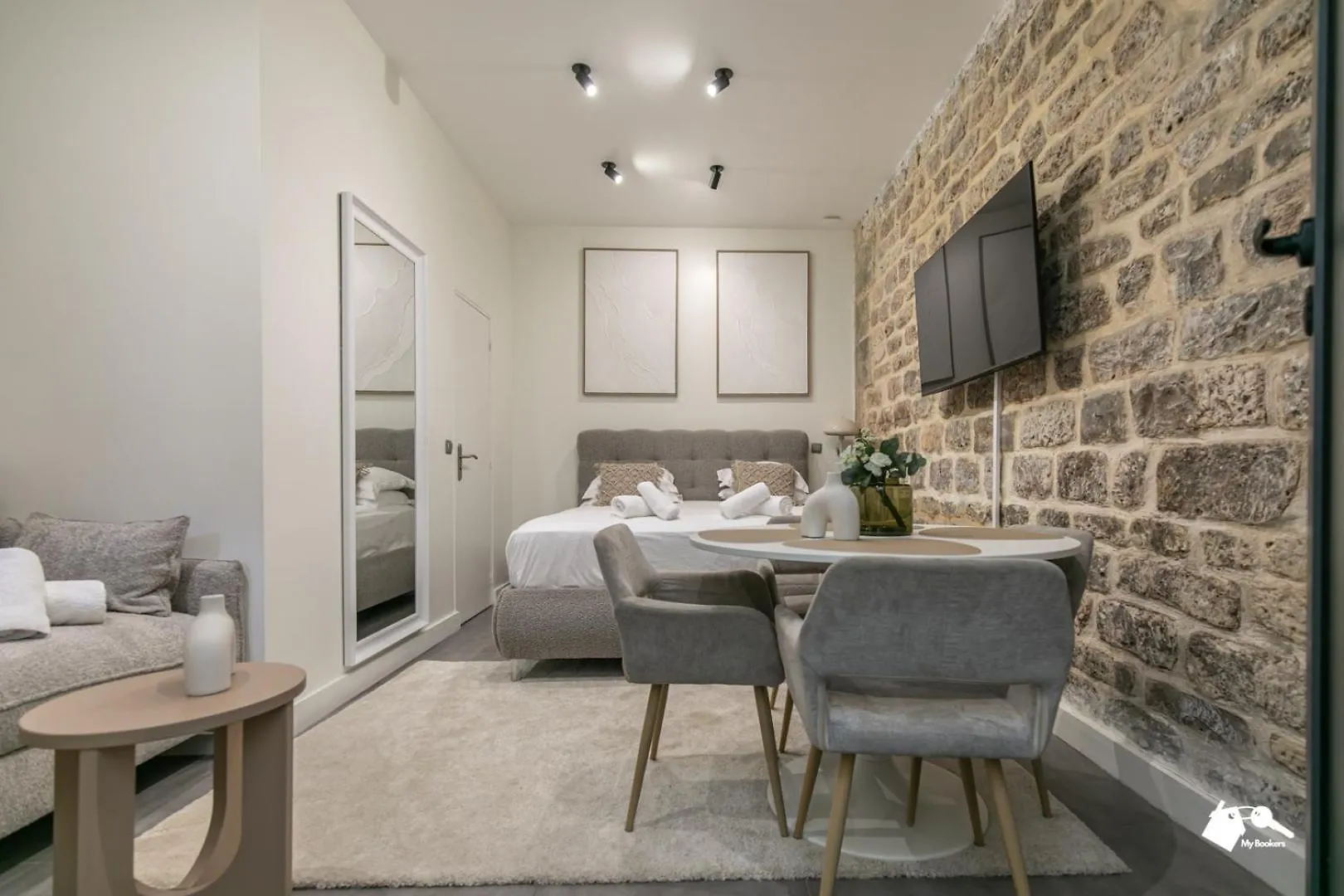 Mba - Splendide Appartement - Proche Nation location